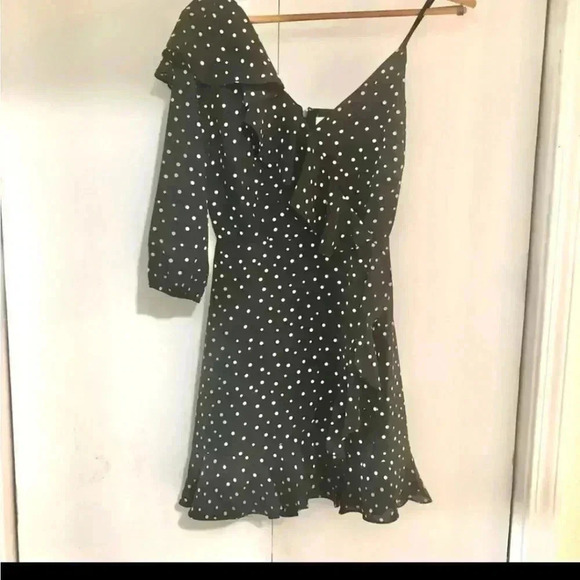 One Sleeve Polka Dot Dress - Picture 3 of 6
